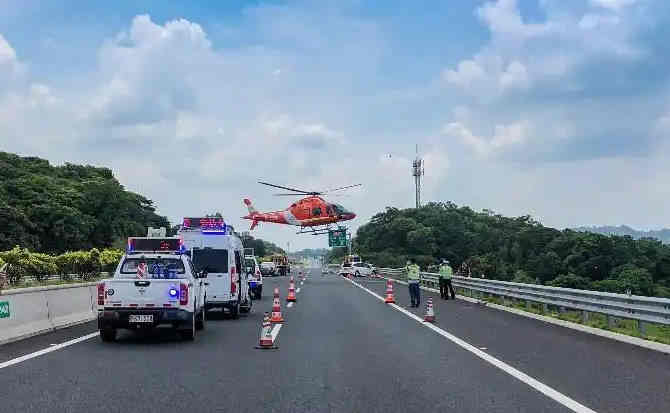 泸西高速公路汽车救援案例